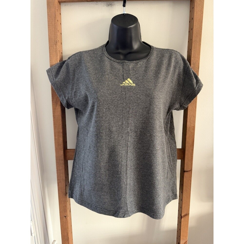 Vintage Adidas Women’s XL Gray T Shirt Yellow Center Logo Y2K Embroidered Tee